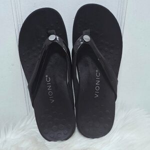 Vionic Black Thong Slip On Sandals Size 6🌴